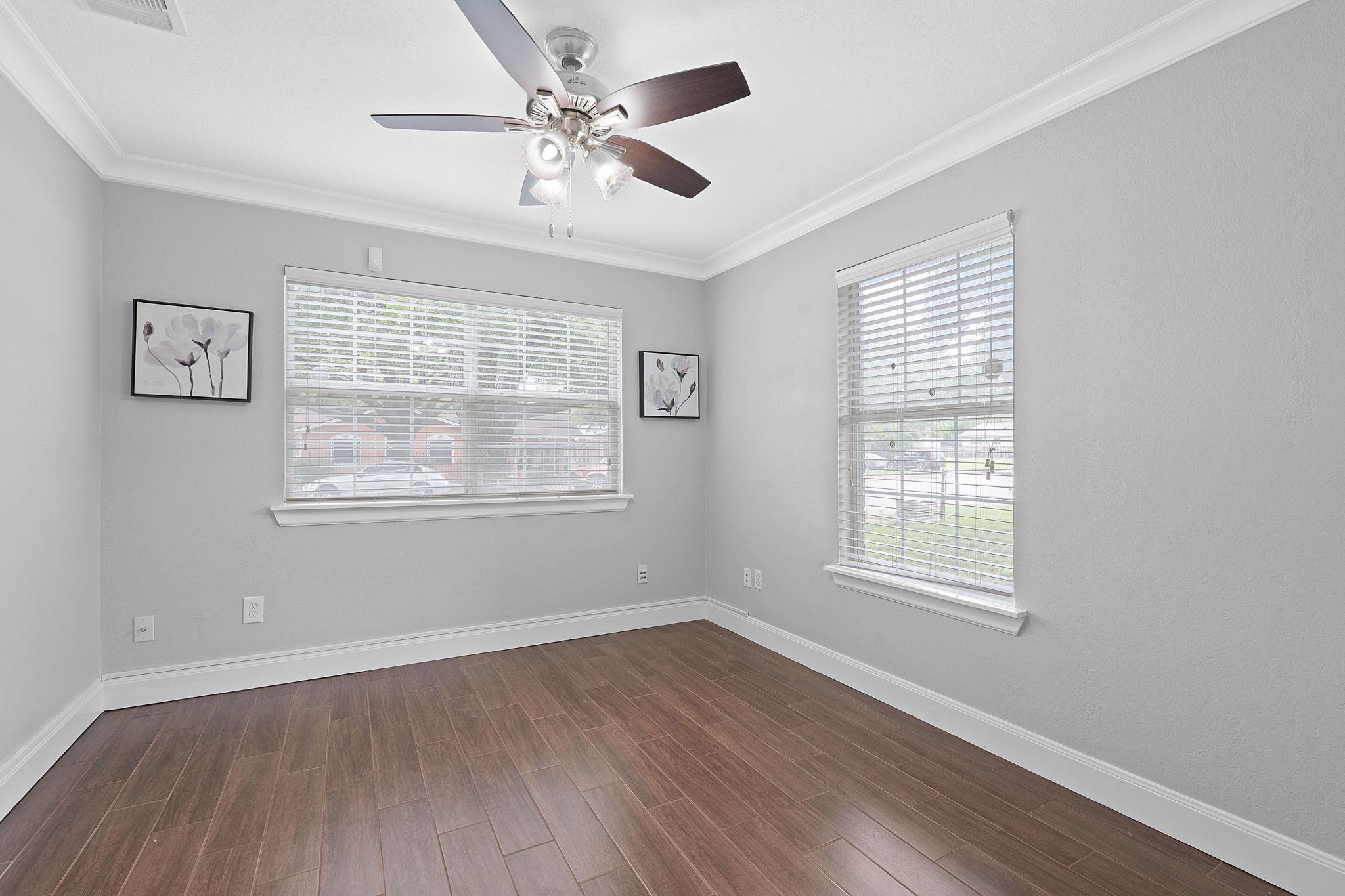 1101 Mahan Dr, Austin, TX 78721