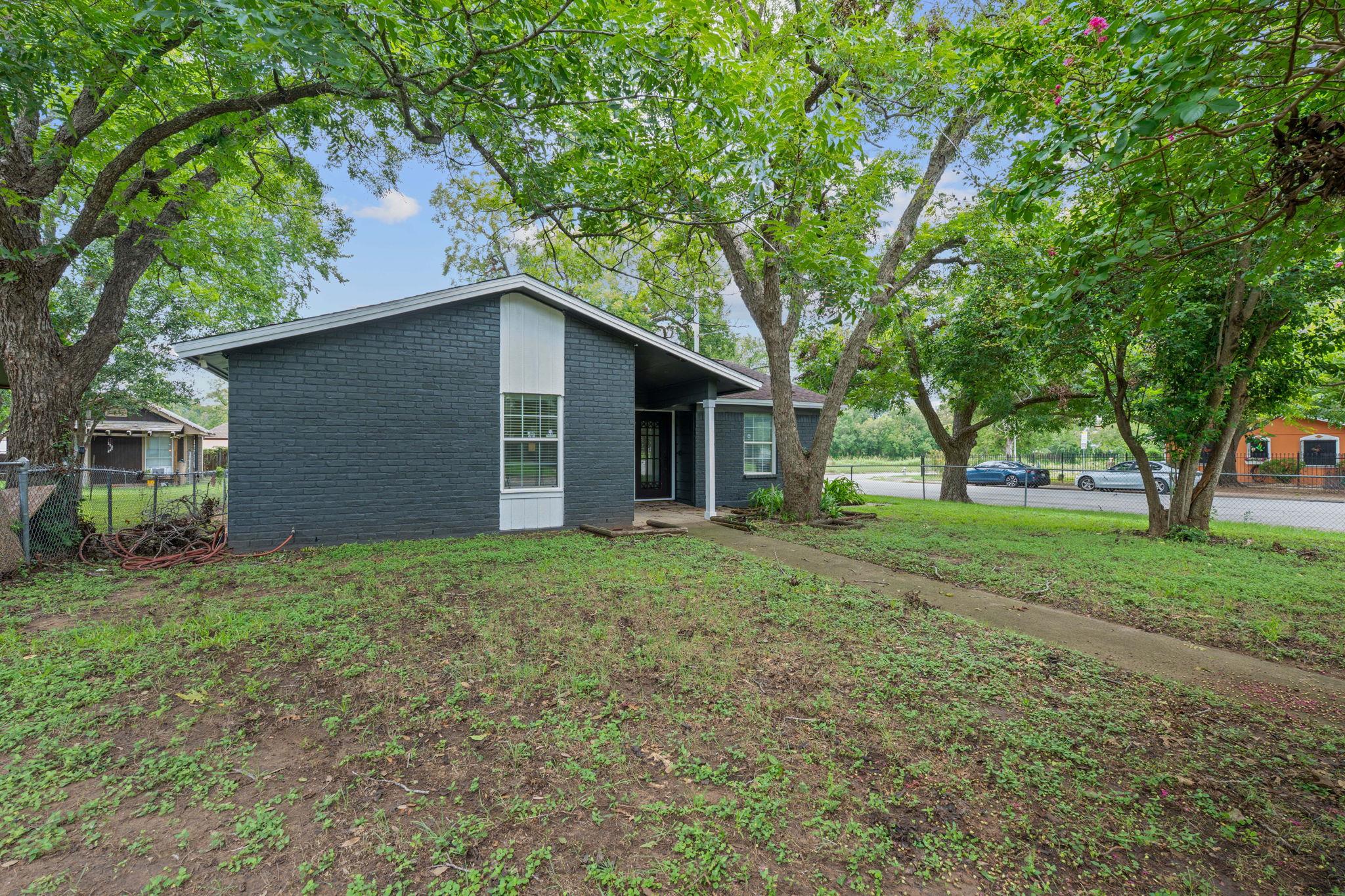 1101 Mahan Dr, Austin, TX 78721