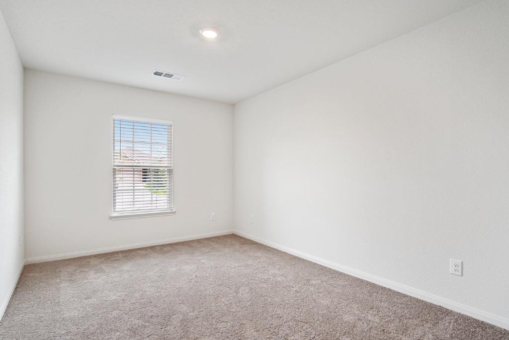 205 Allington Cir, Jarrell, TX 76537