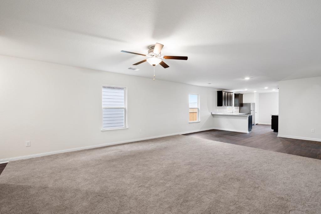 205 Allington Cir, Jarrell, TX 76537