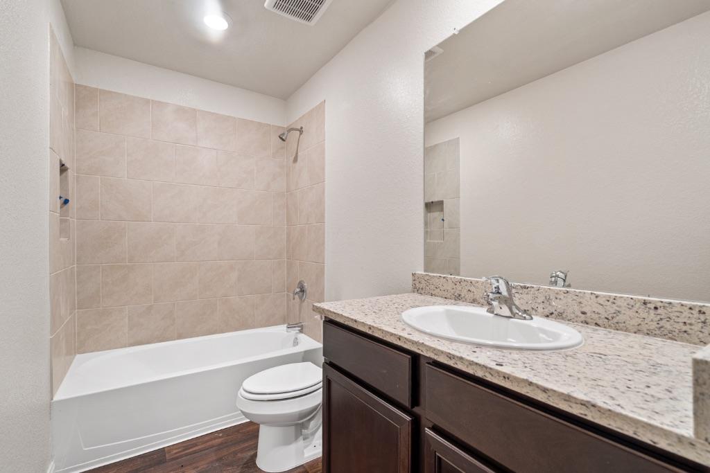 205 Allington Cir, Jarrell, TX 76537