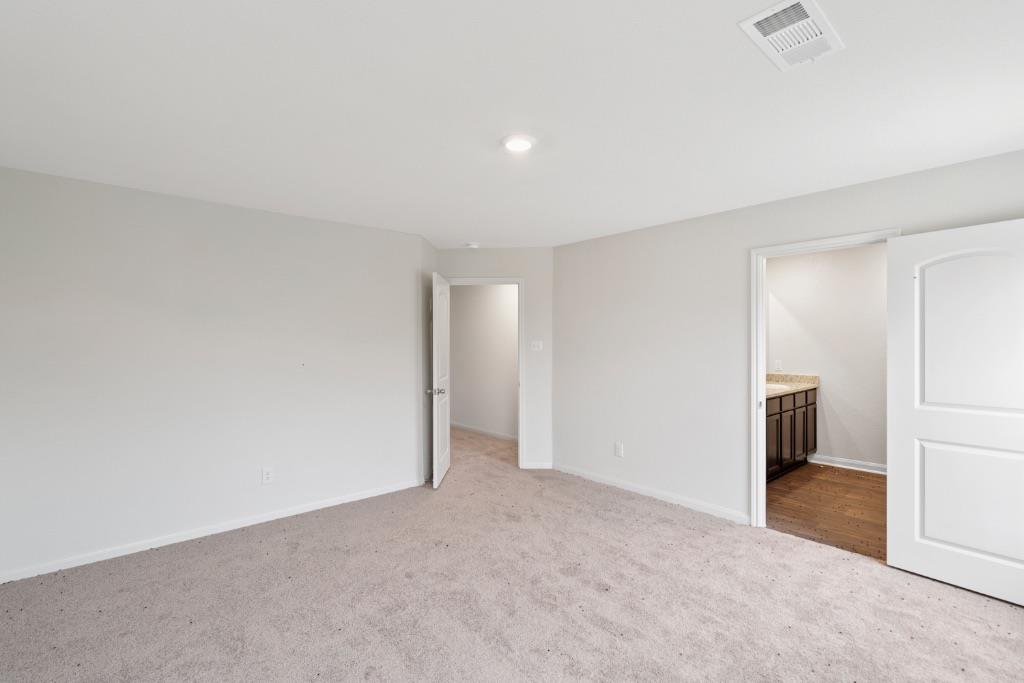 205 Allington Cir, Jarrell, TX 76537