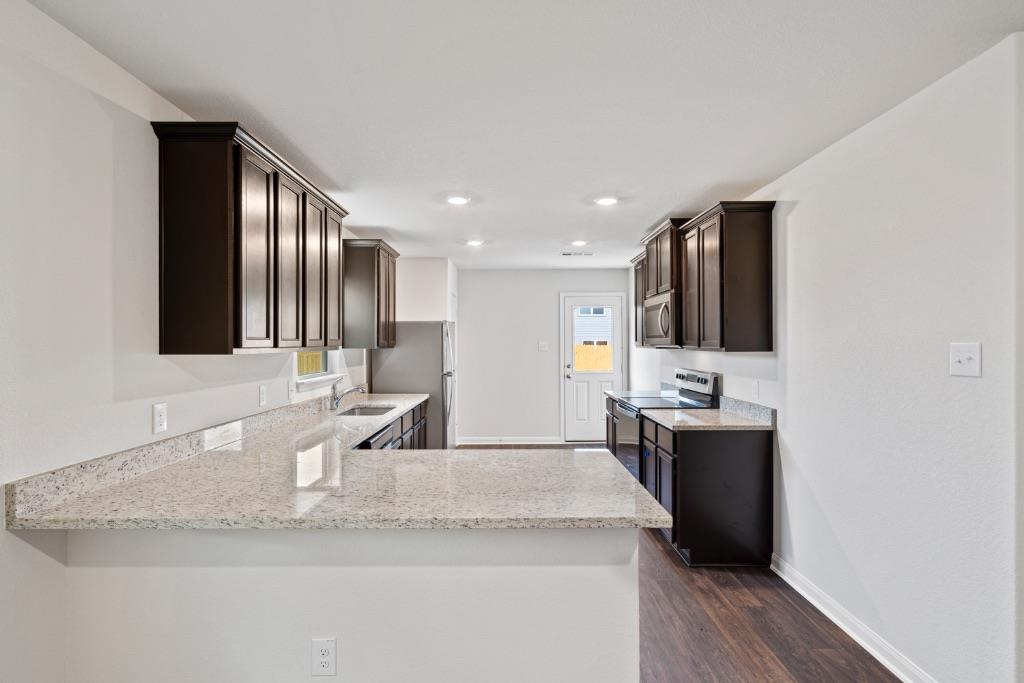 205 Allington Cir, Jarrell, TX 76537