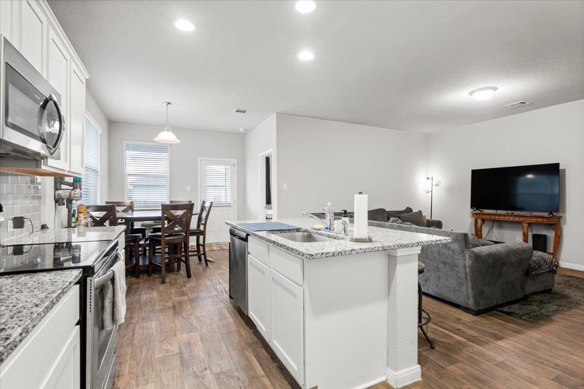 129 Jubilee Dr, Georgetown, TX 78626