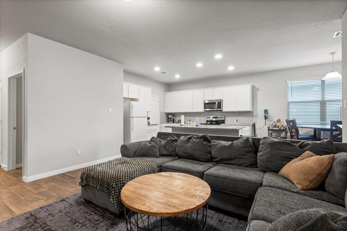129 Jubilee Dr, Georgetown, TX 78626