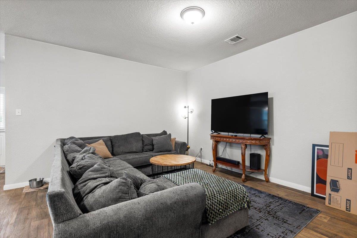 129 Jubilee Dr, Georgetown, TX 78626