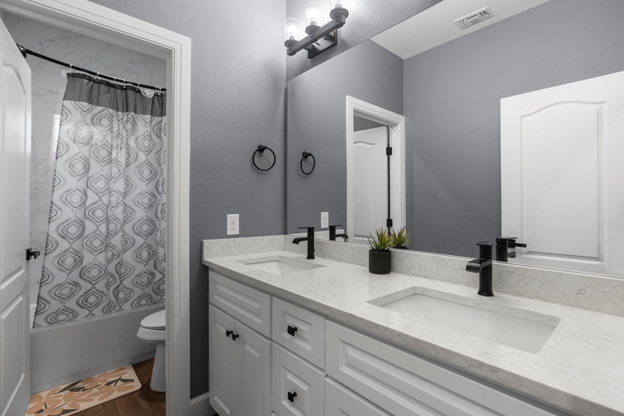 5 Mimosa St, Wimberley, TX 78676