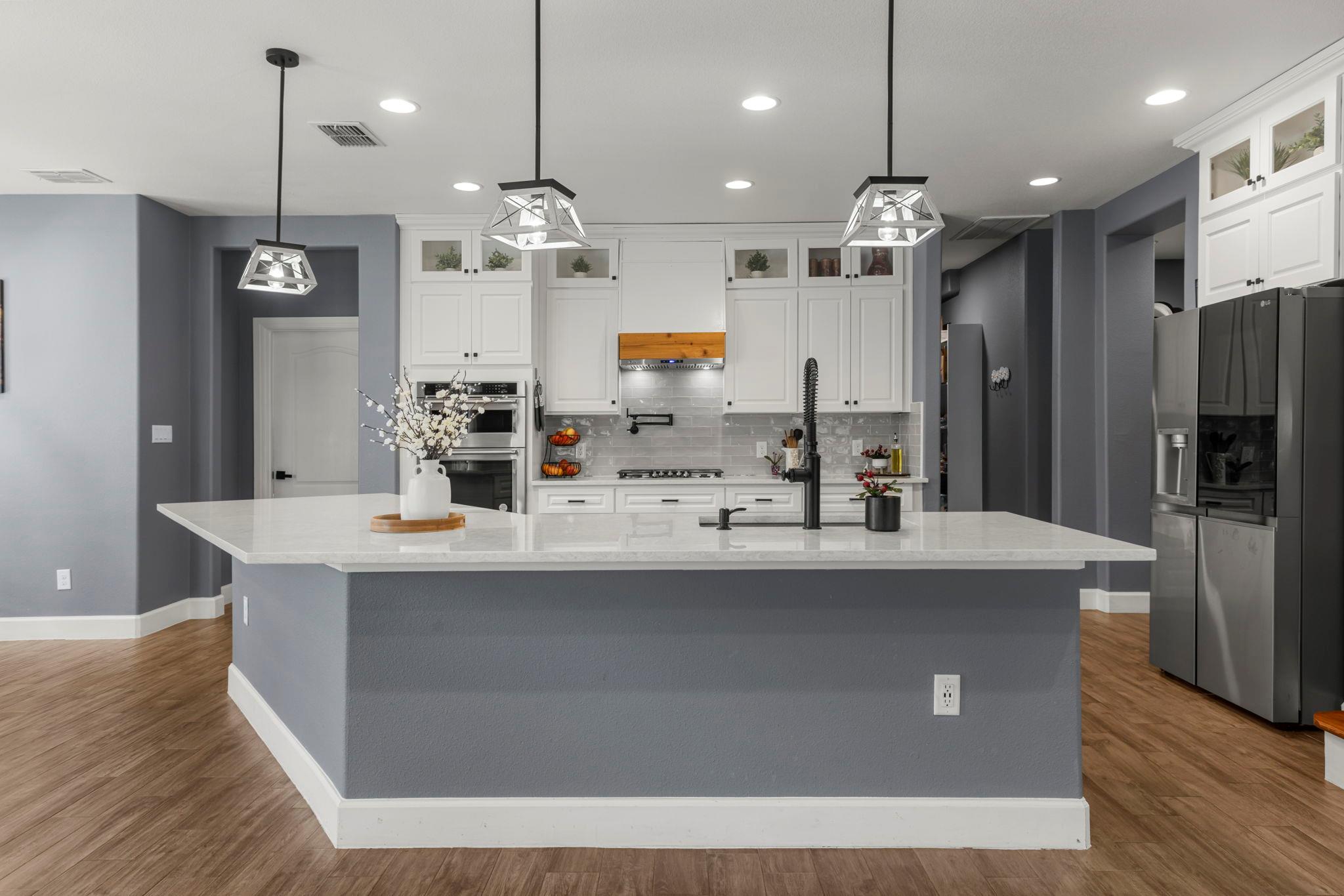 5 Mimosa St, Wimberley, TX 78676