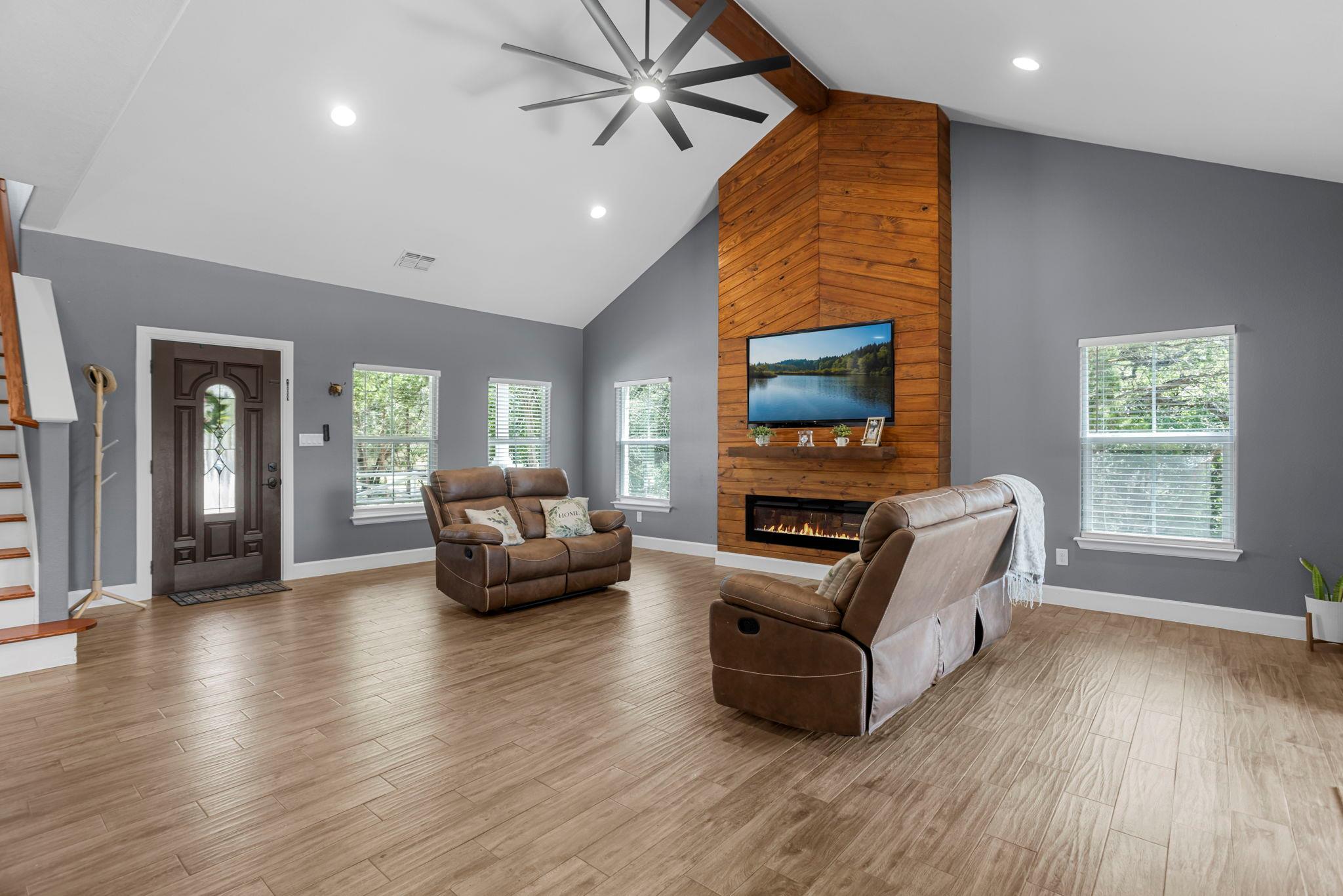 5 Mimosa St, Wimberley, TX 78676