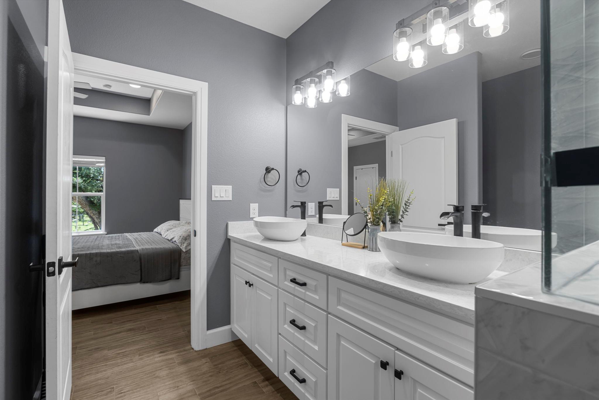 5 Mimosa St, Wimberley, TX 78676