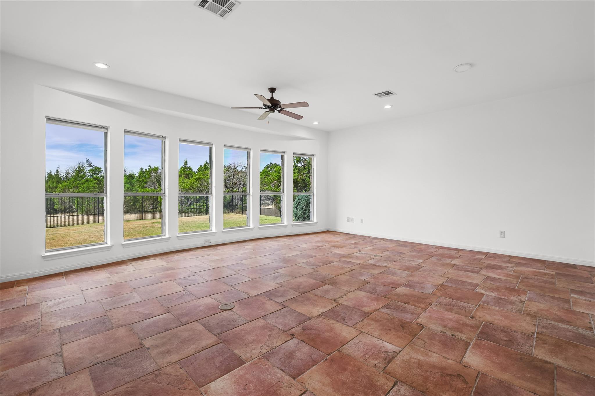 1106 Squaw Vly, Leander, TX 78641