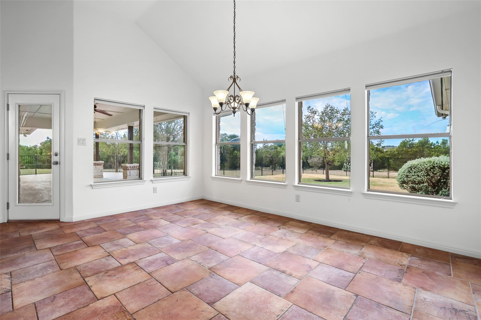 1106 Squaw Vly, Leander, TX 78641