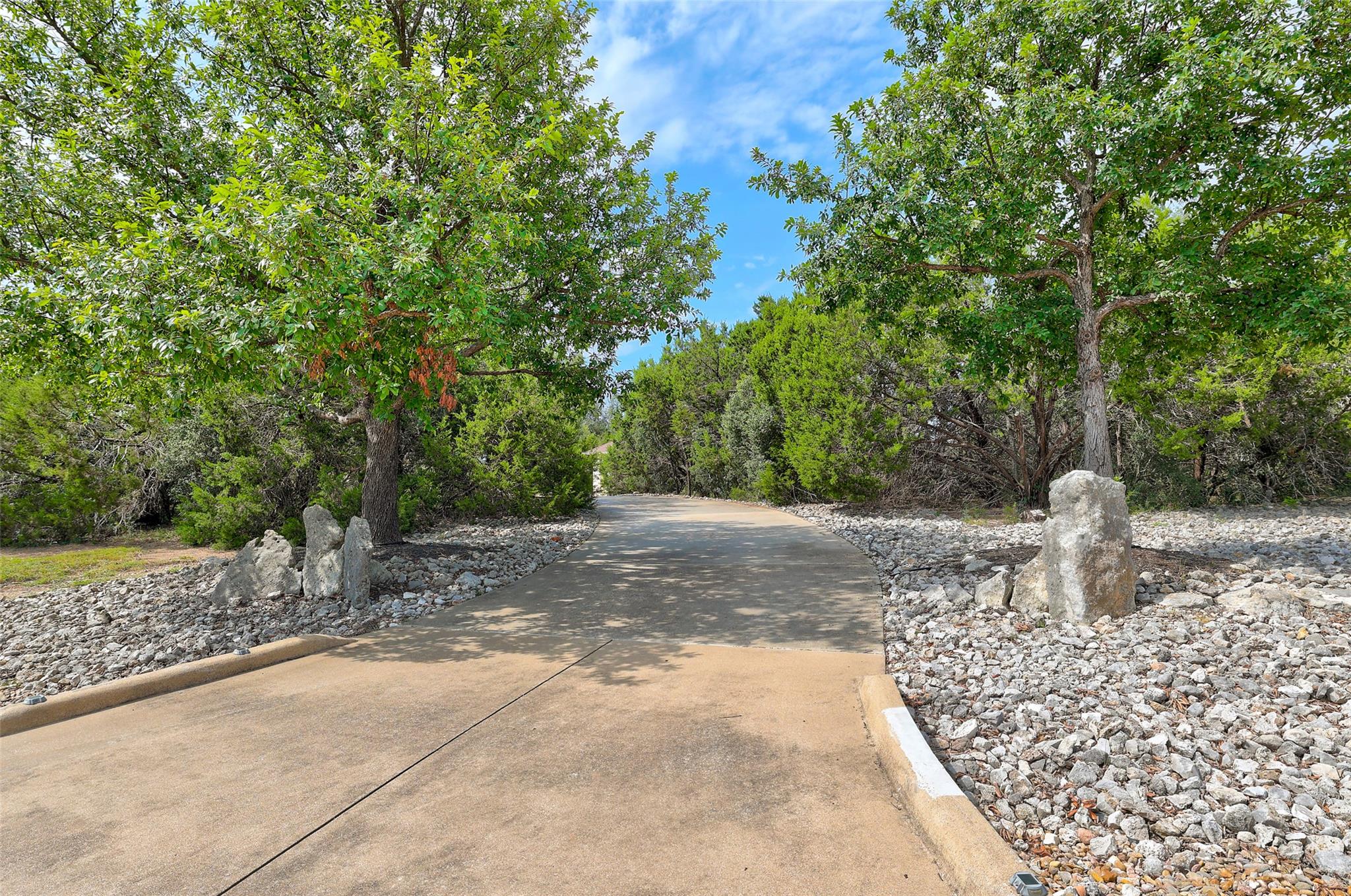 1106 Squaw Vly, Leander, TX 78641