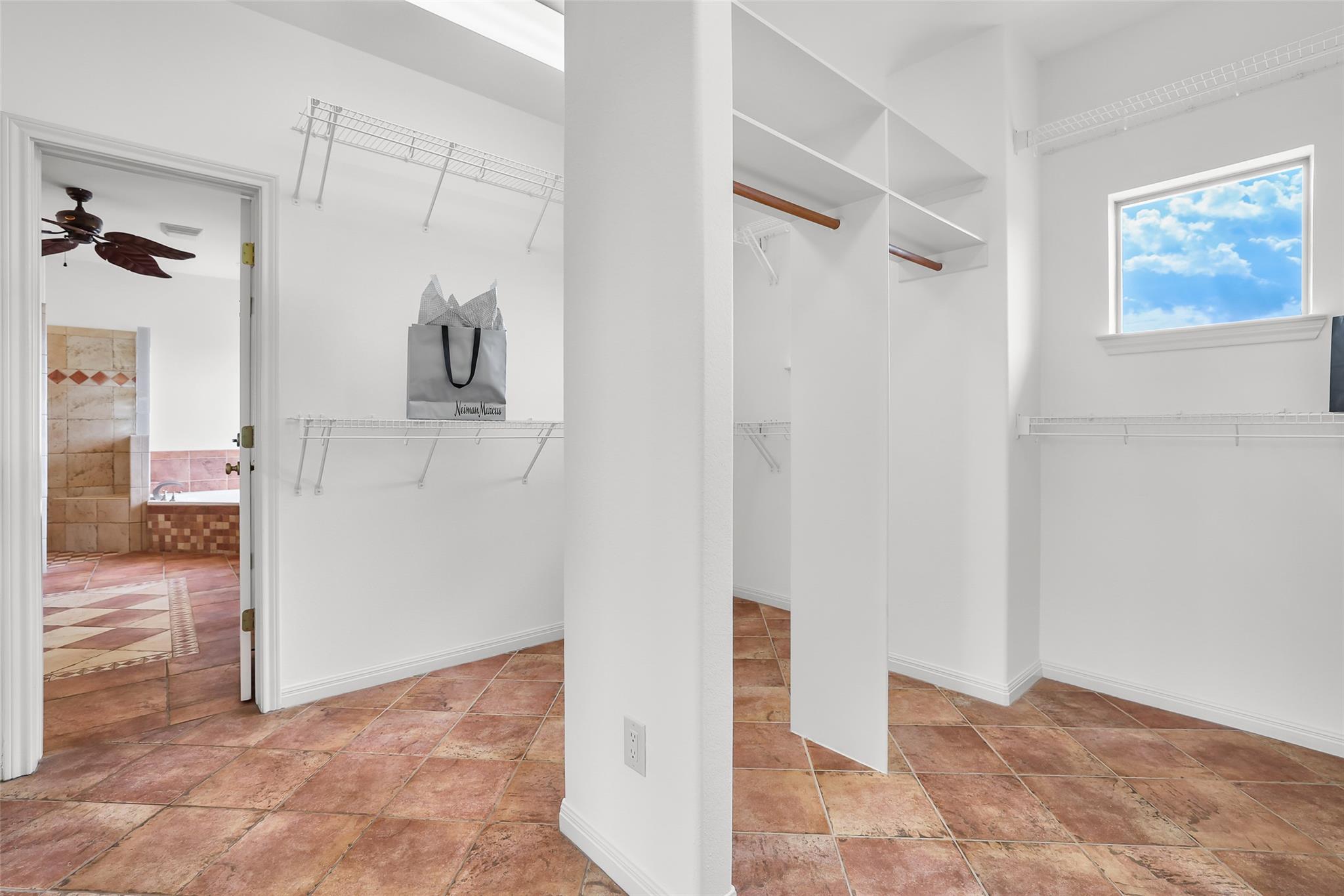 1106 Squaw Vly, Leander, TX 78641