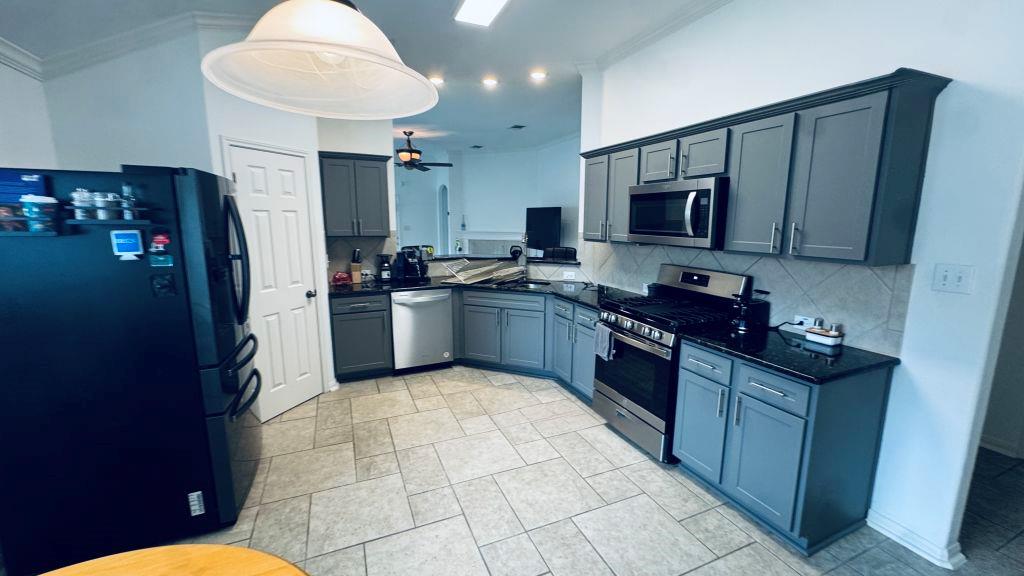 4216 Veiled Falls Dr, Pflugerville, TX 78660