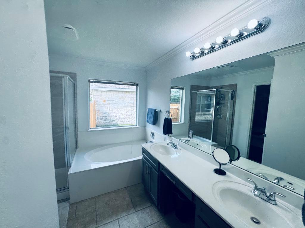4216 Veiled Falls Dr, Pflugerville, TX 78660