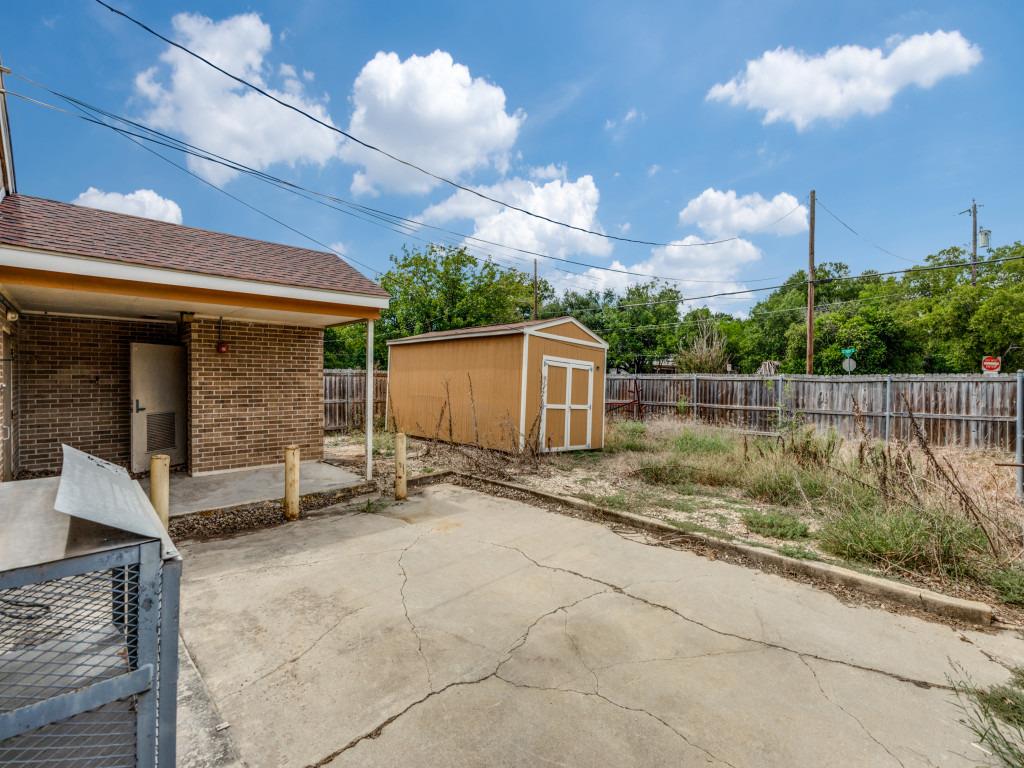101 N Anthony St, Hutto, TX 78634