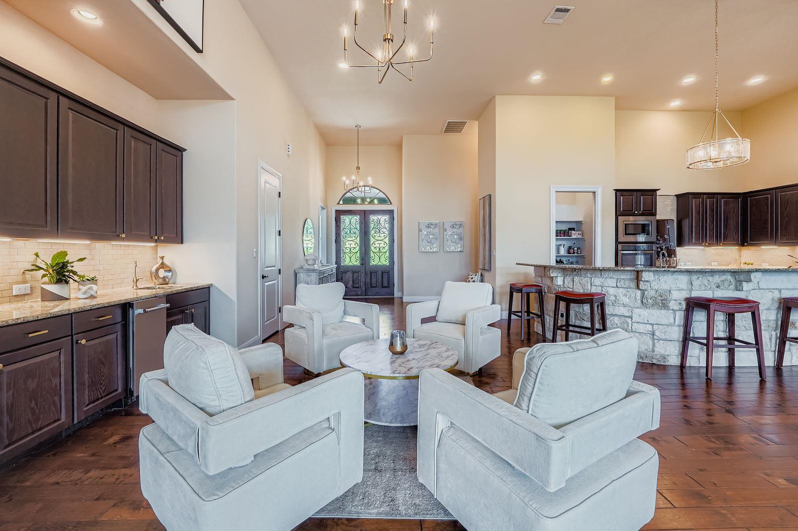 246 Bristlecone Dr, Driftwood, TX 78619