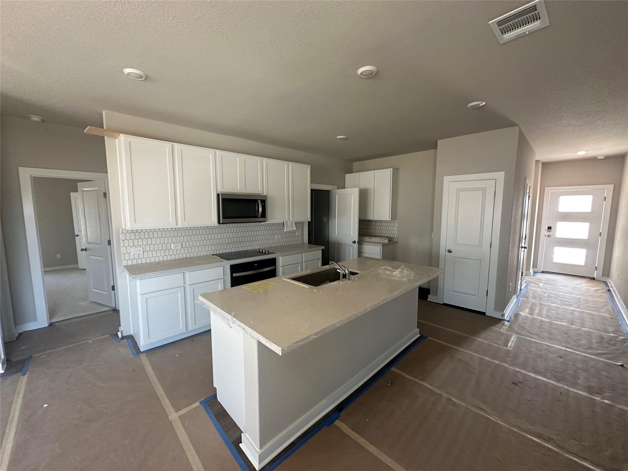 501 Sleep Hollow, Jarrell, TX 76537