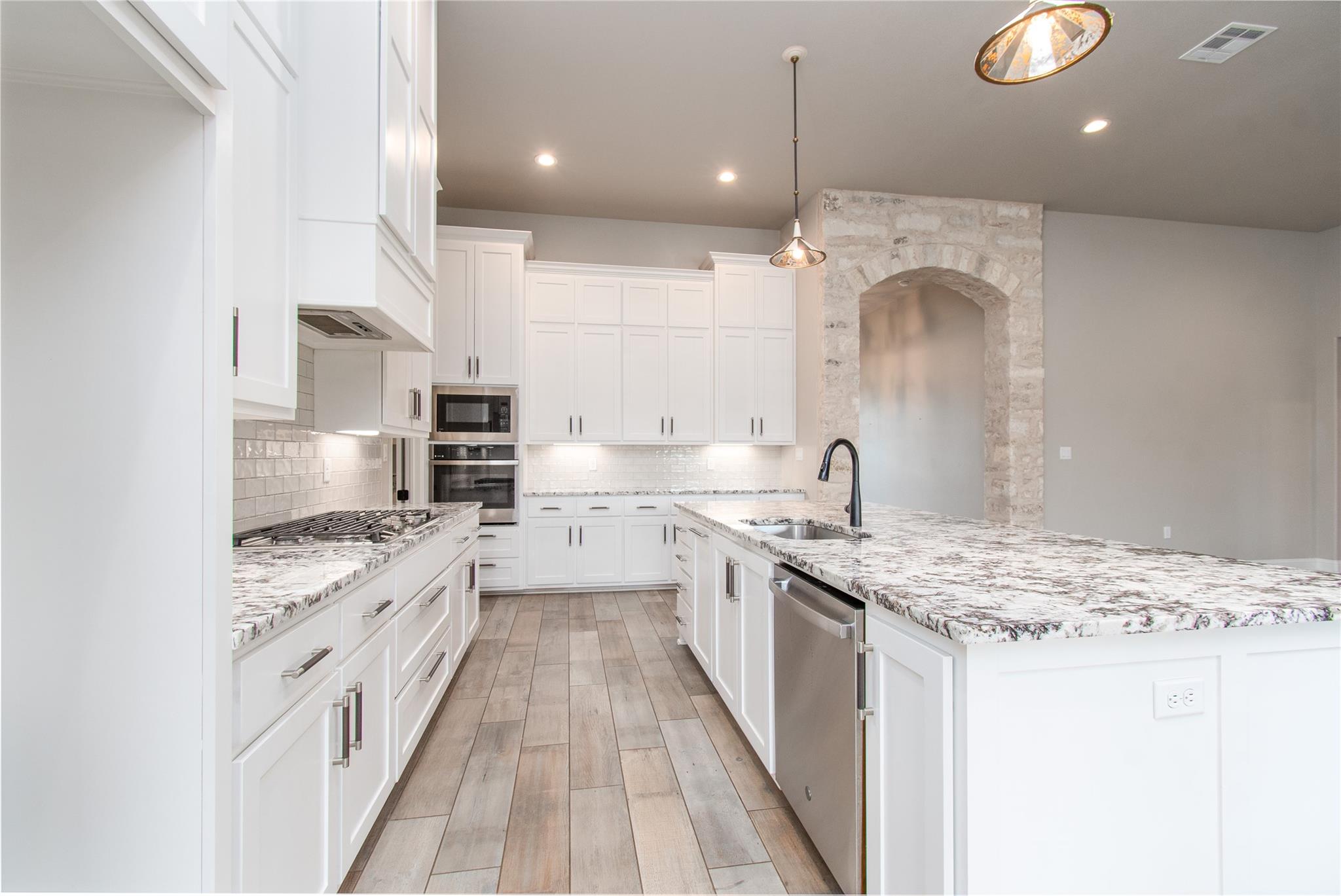 2050 Chalk Mill Xing, Salado, TX 76571