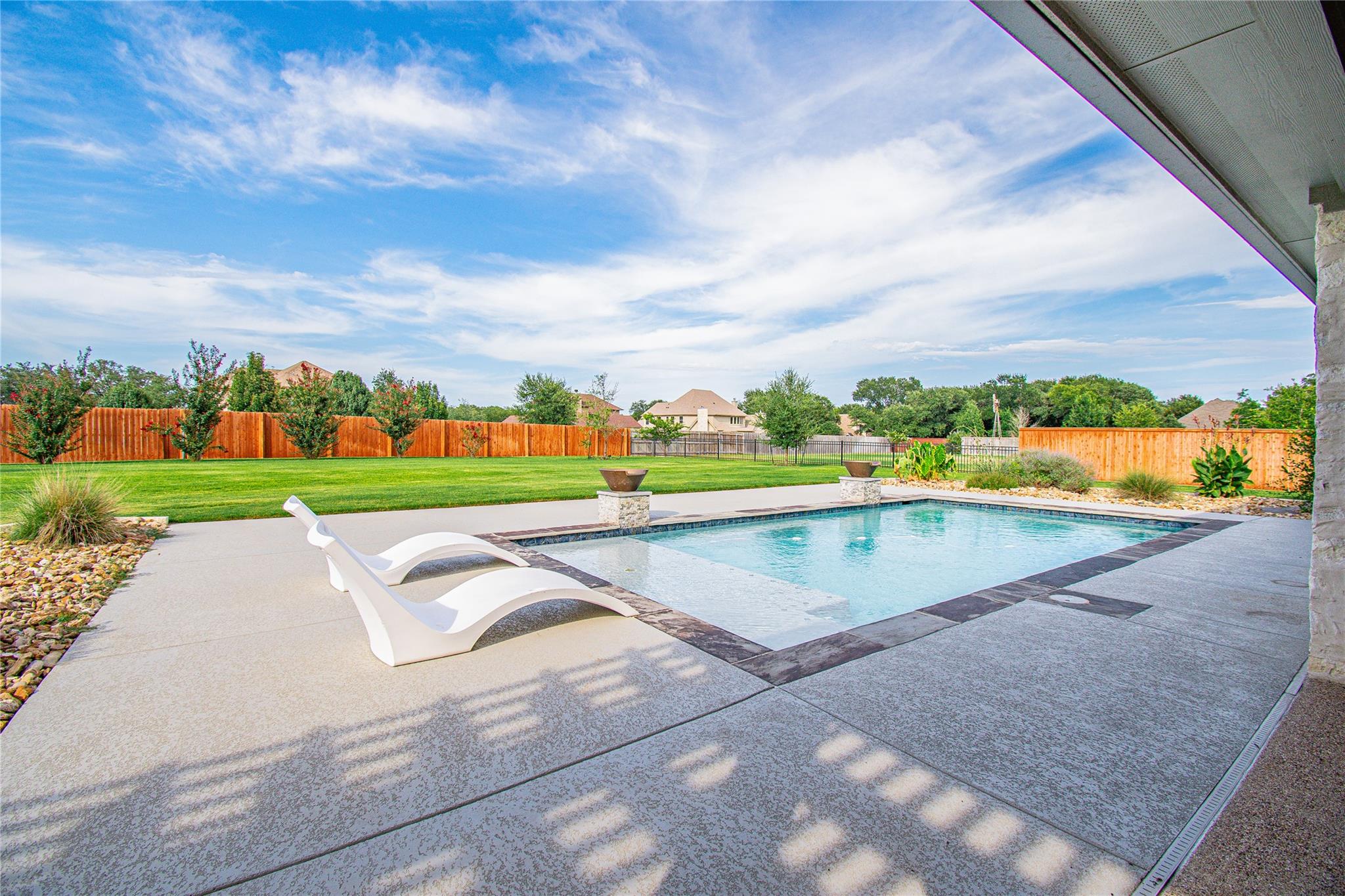 2050 Chalk Mill Xing, Salado, TX 76571