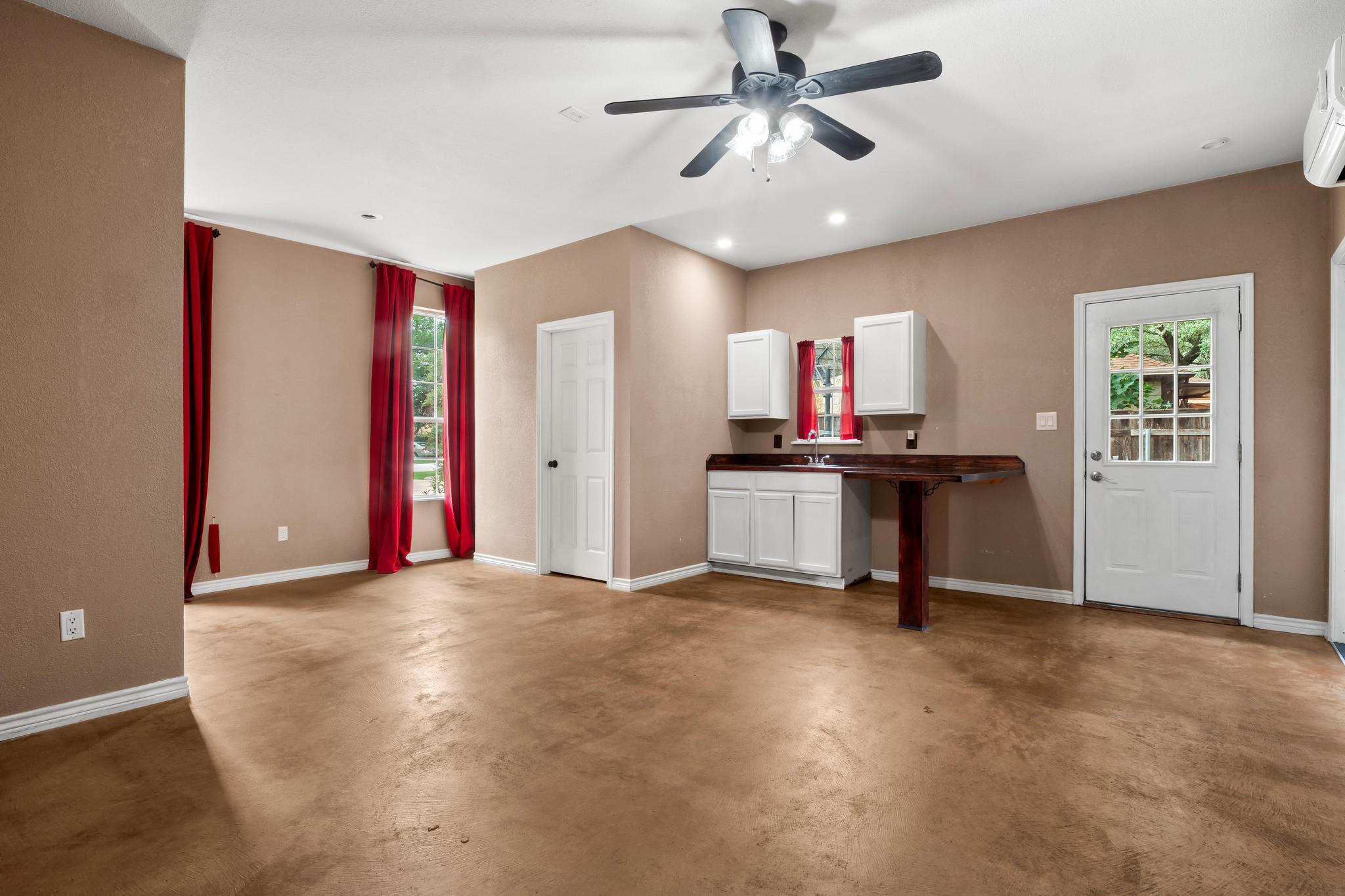 607 County Cork Ln, Leander, TX 78641