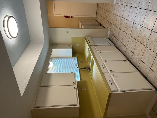 2711 Parker Ln # A, Austin, TX 78741