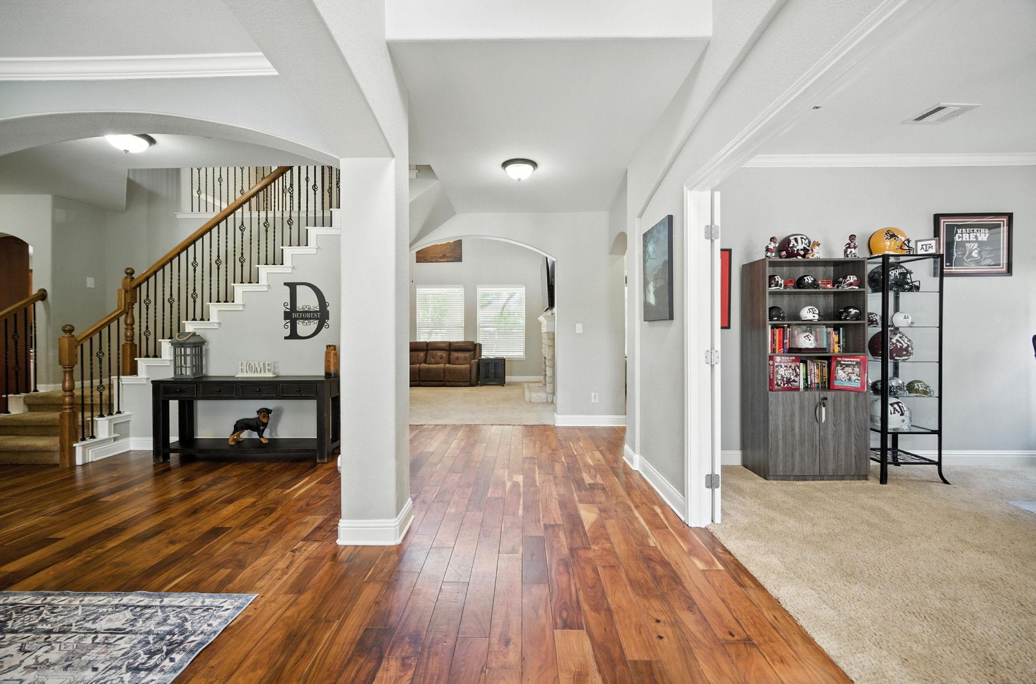 1208 Pine Forest Cir, Round Rock, TX 78665