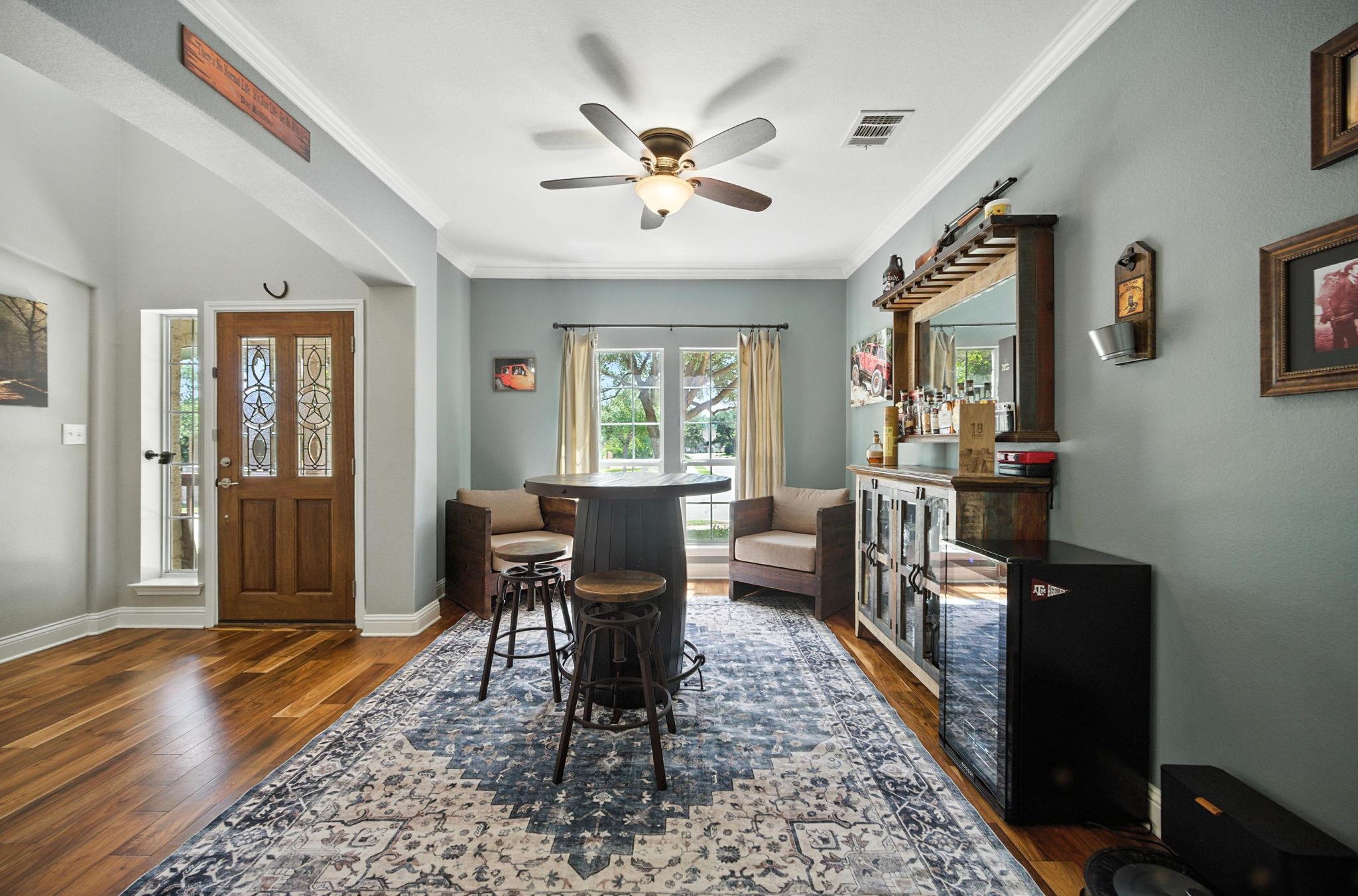 1208 Pine Forest Cir, Round Rock, TX 78665