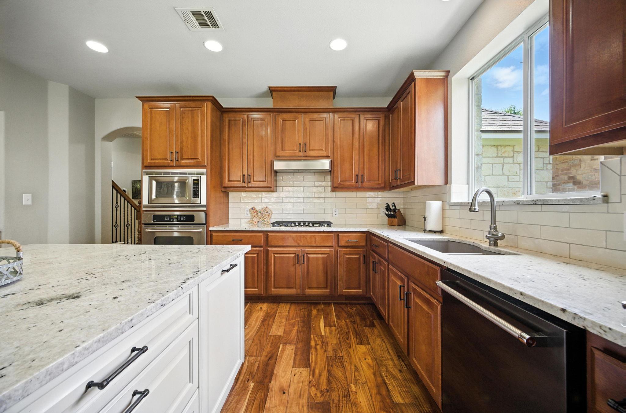 1208 Pine Forest Cir, Round Rock, TX 78665