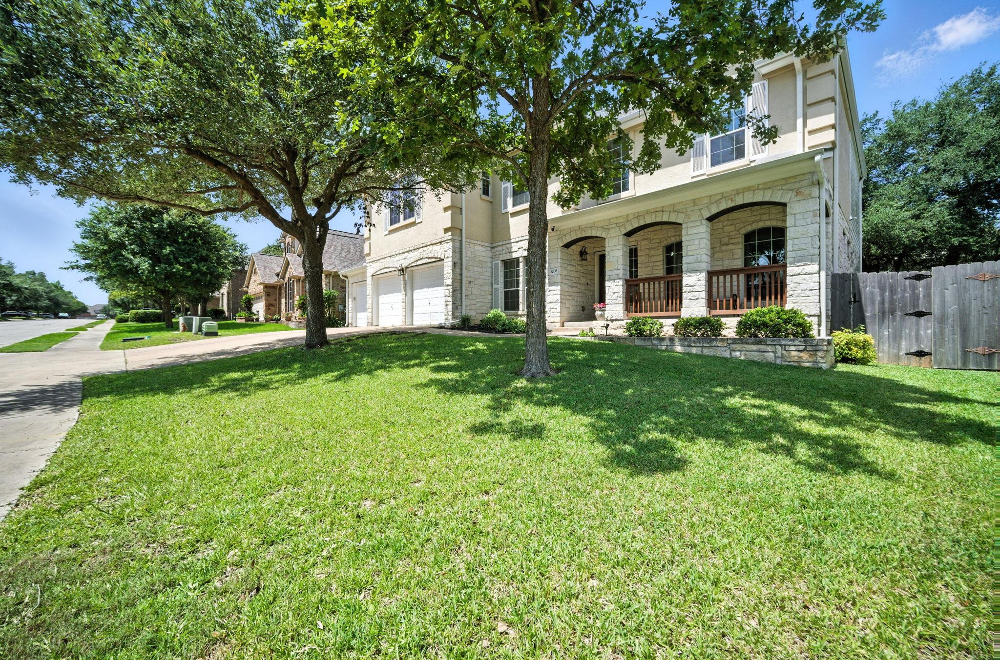 1208 Pine Forest Cir, Round Rock, TX 78665