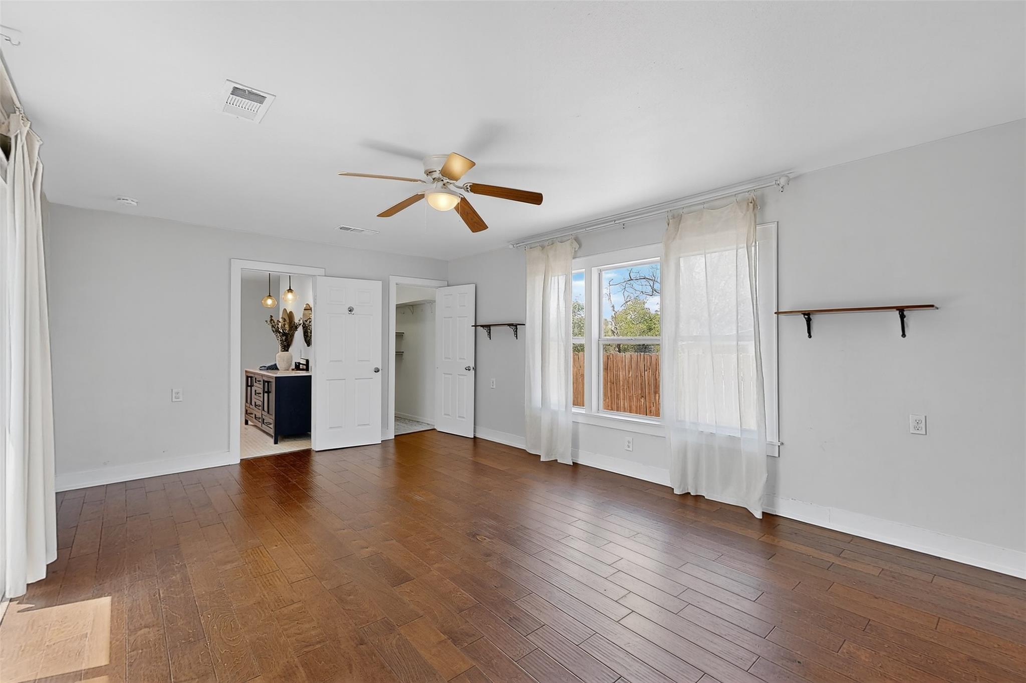 1916 Pecan St, Bastrop, TX 78602