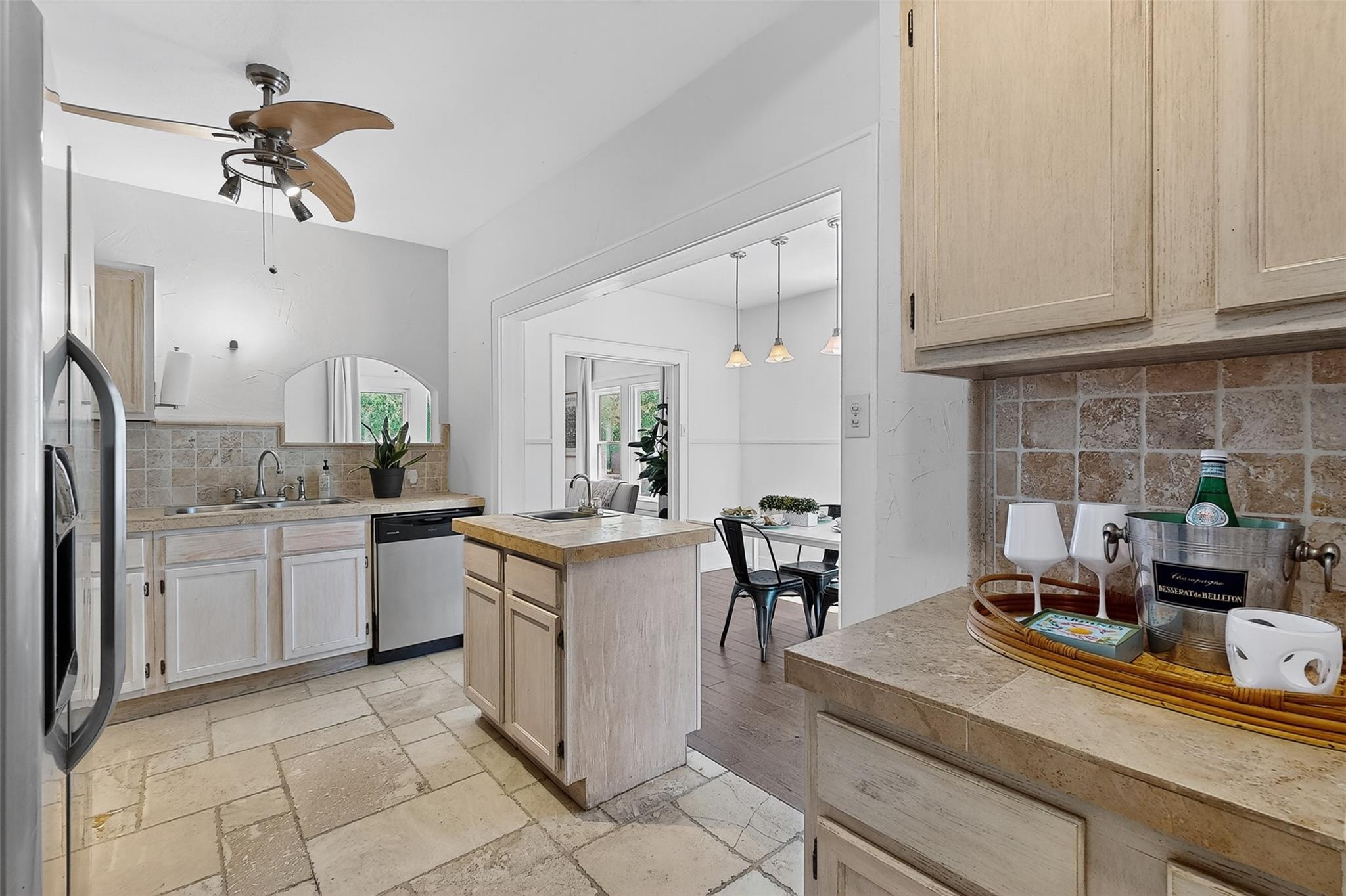 1916 Pecan St, Bastrop, TX 78602