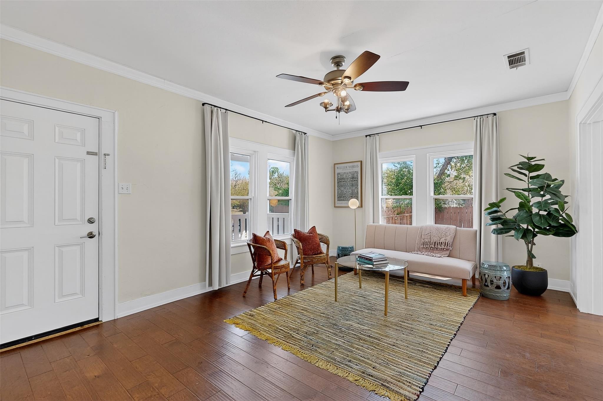 1916 Pecan St, Bastrop, TX 78602