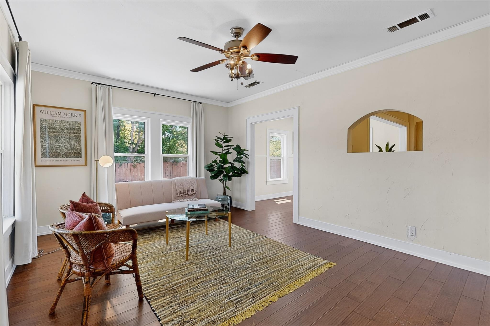 1916 Pecan St, Bastrop, TX 78602