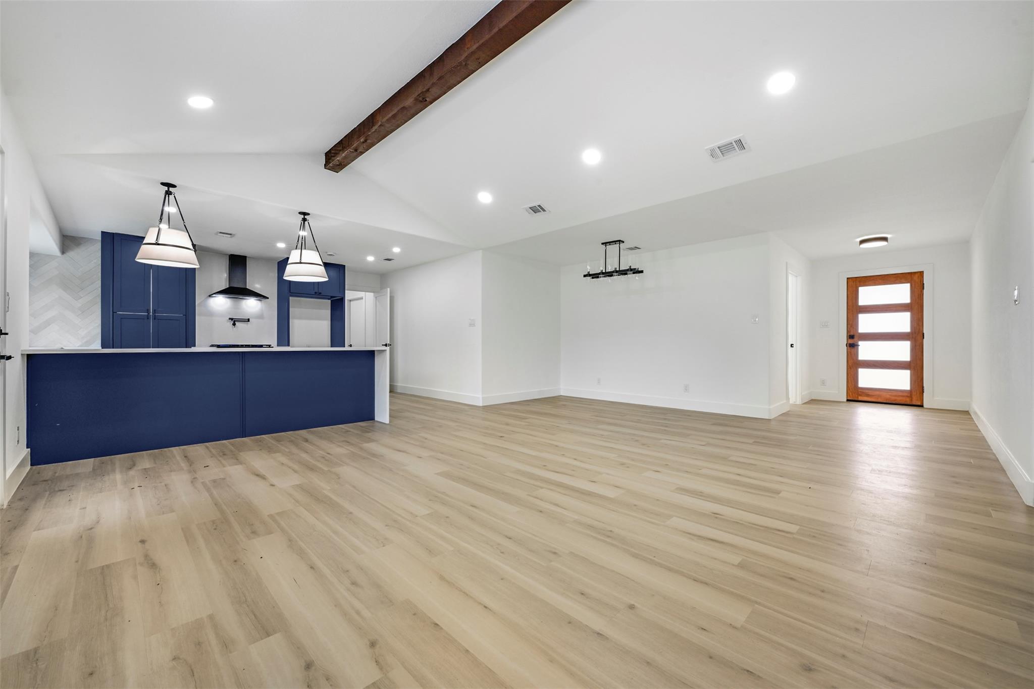 3001 Cedarlawn Cir, Austin, TX 78723