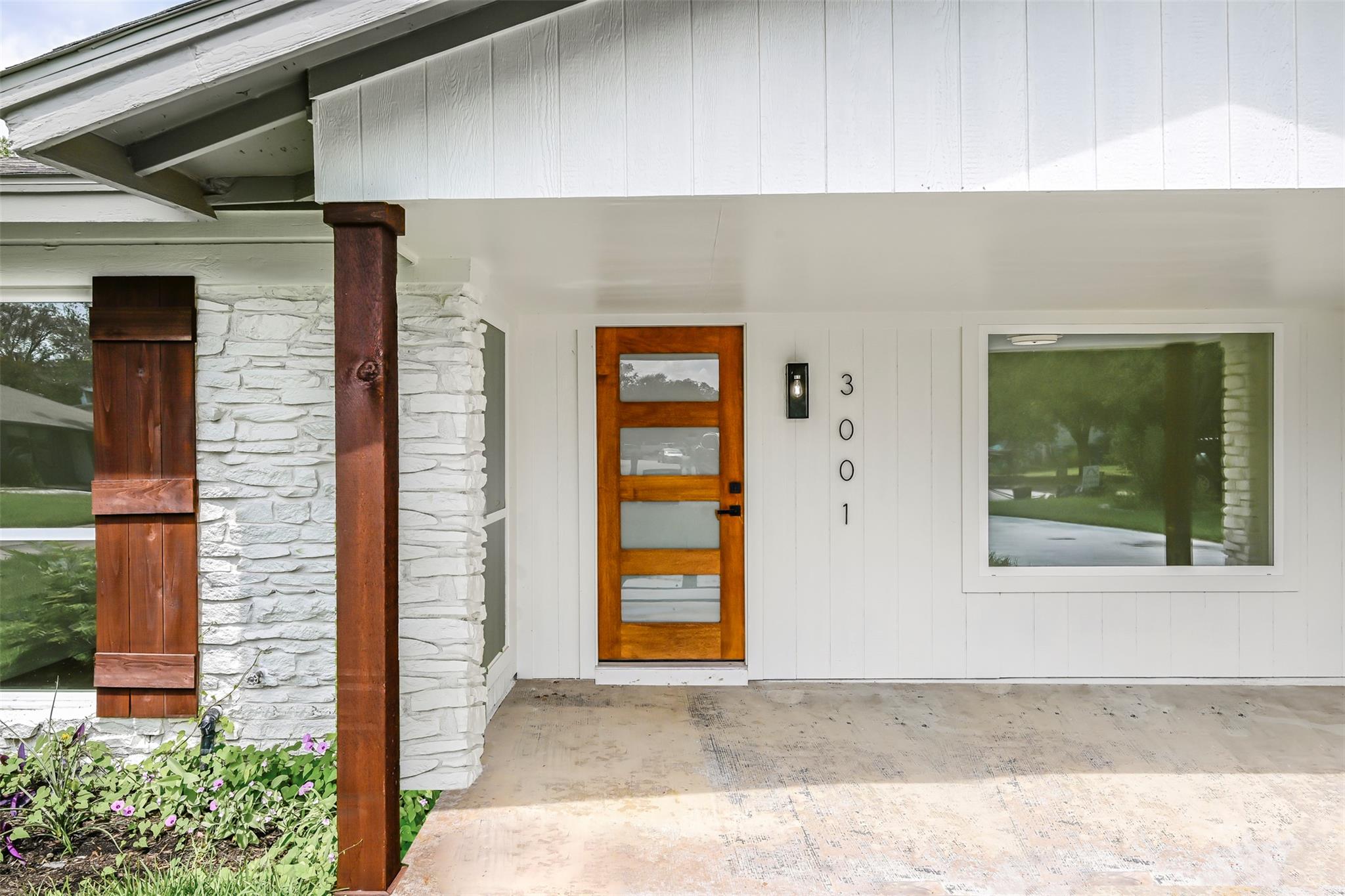 3001 Cedarlawn Cir, Austin, TX 78723