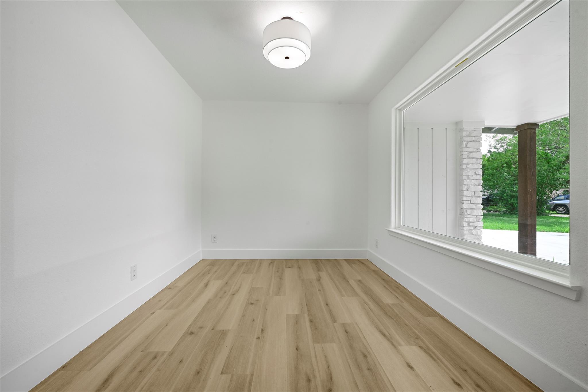 3001 Cedarlawn Cir, Austin, TX 78723