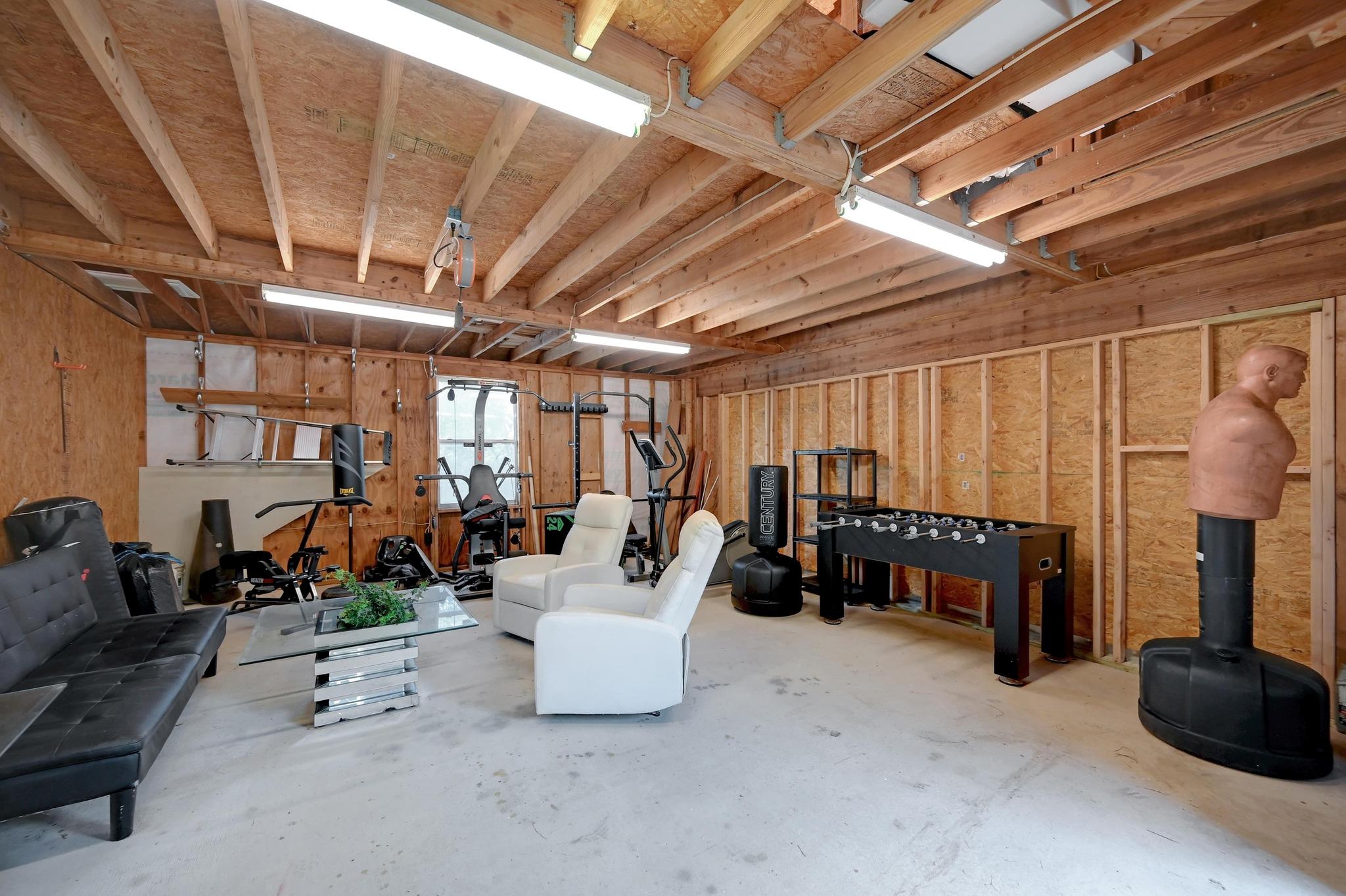 401 Madrone Canyon Dr, Dripping Springs, TX 78620