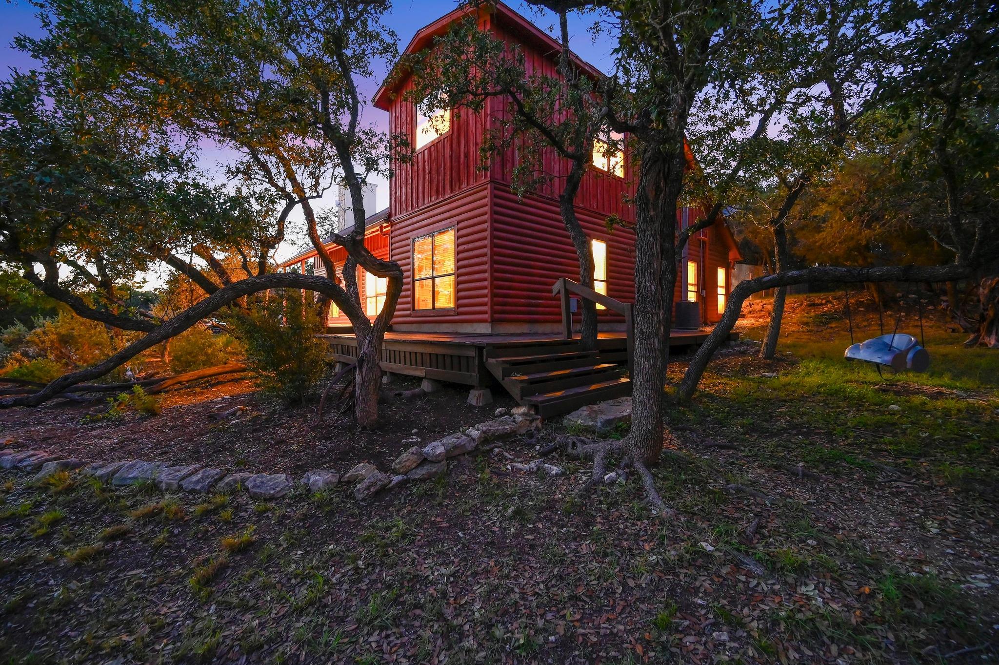 401 Madrone Canyon Dr, Dripping Springs, TX 78620