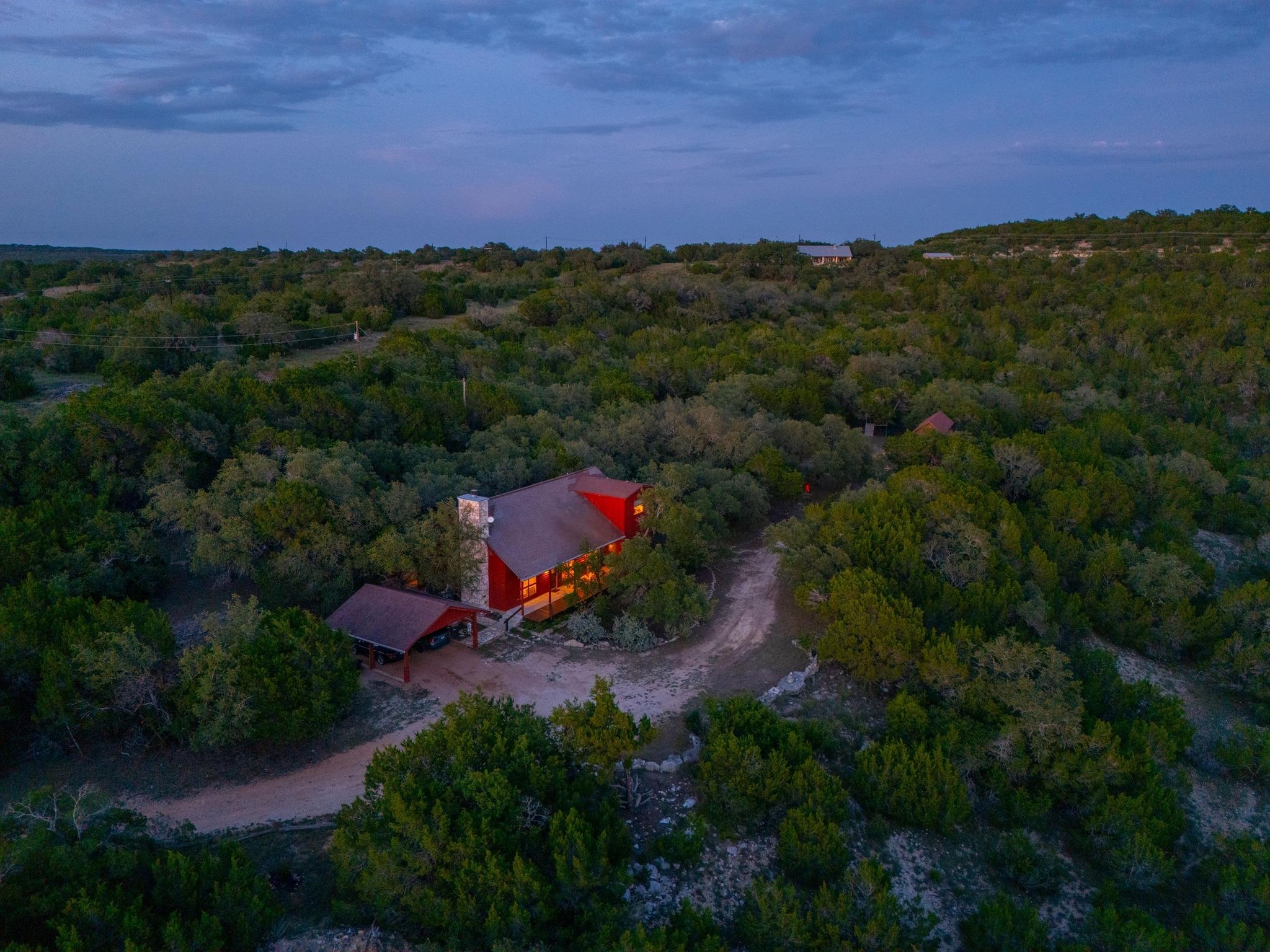 401 Madrone Canyon Dr, Dripping Springs, TX 78620