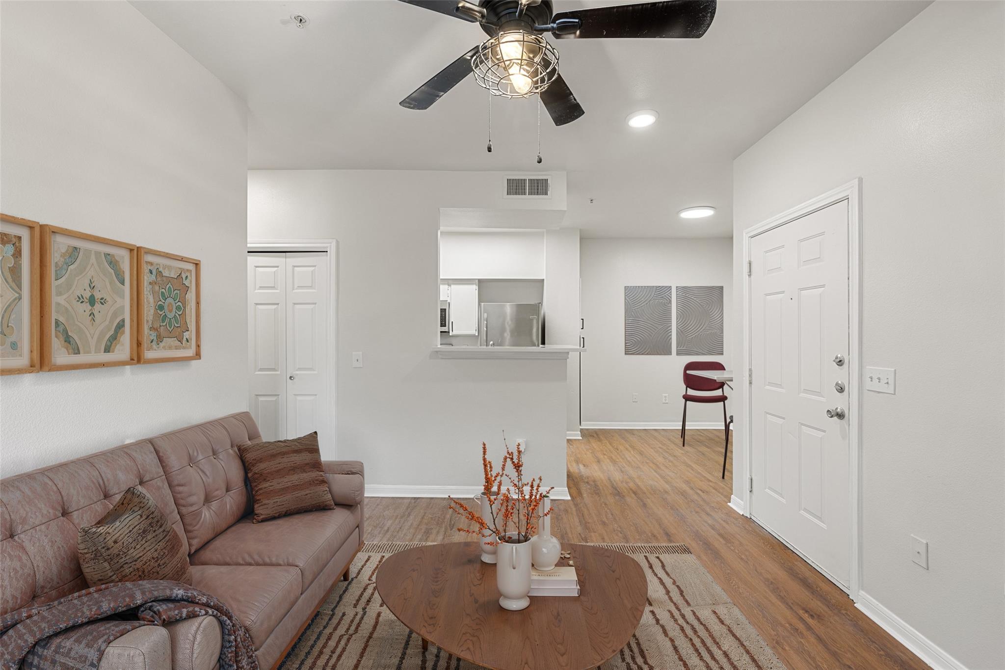 2320 Gracy Farms Ln # 323, Austin, TX 78758