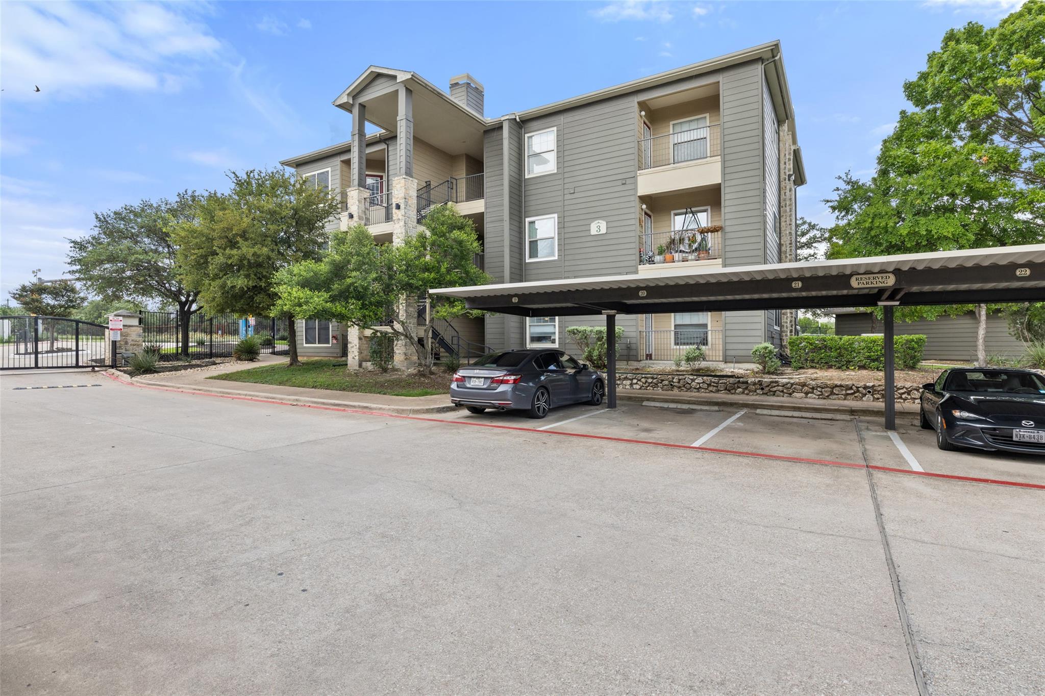 2320 Gracy Farms Ln # 323, Austin, TX 78758