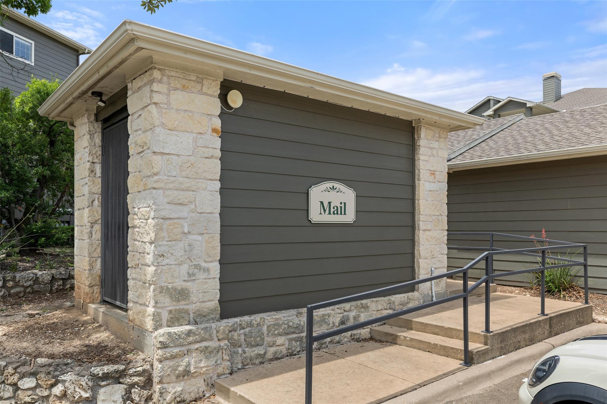 2320 Gracy Farms Ln # 323, Austin, TX 78758