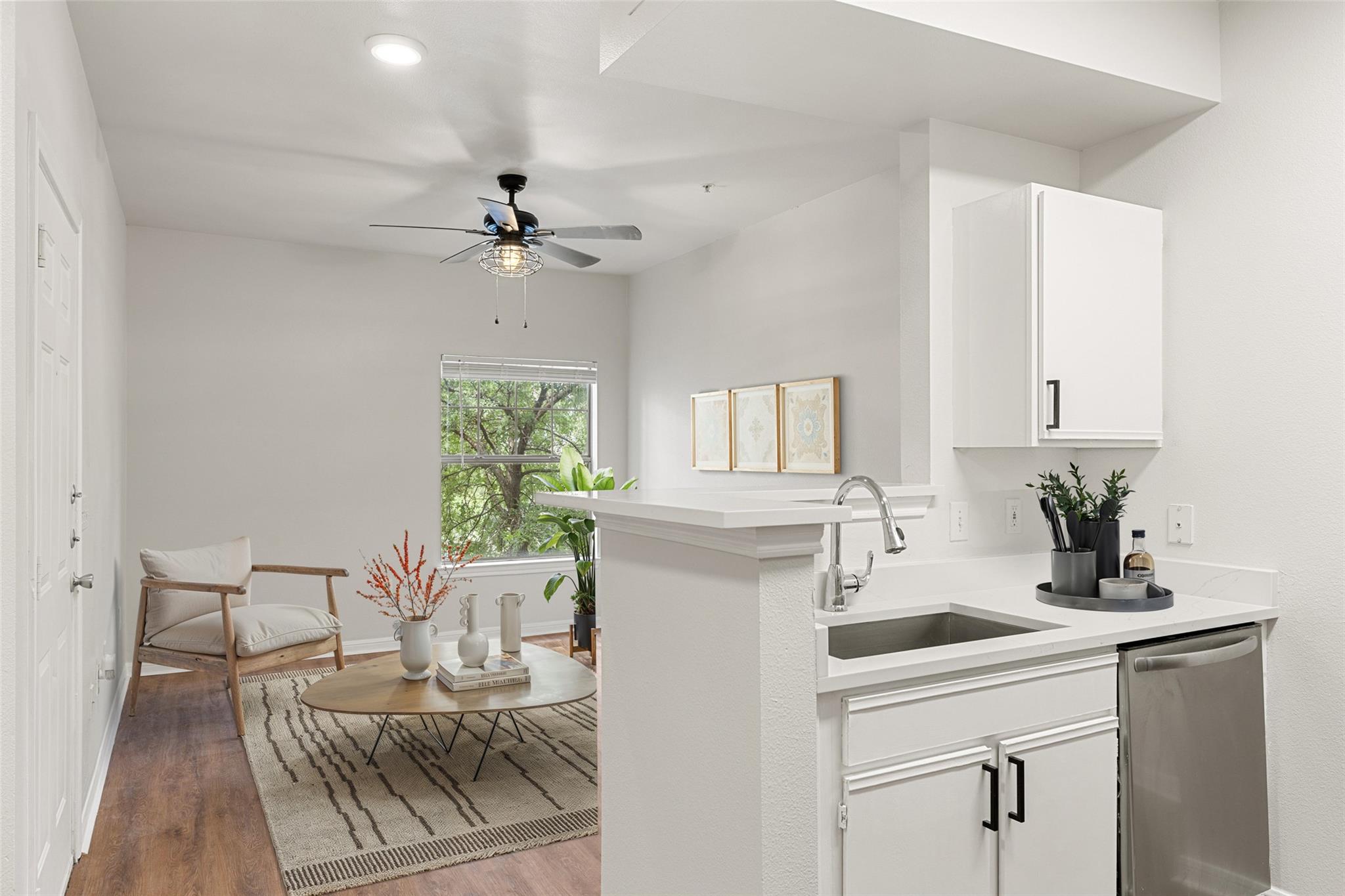 2320 Gracy Farms Ln # 323, Austin, TX 78758