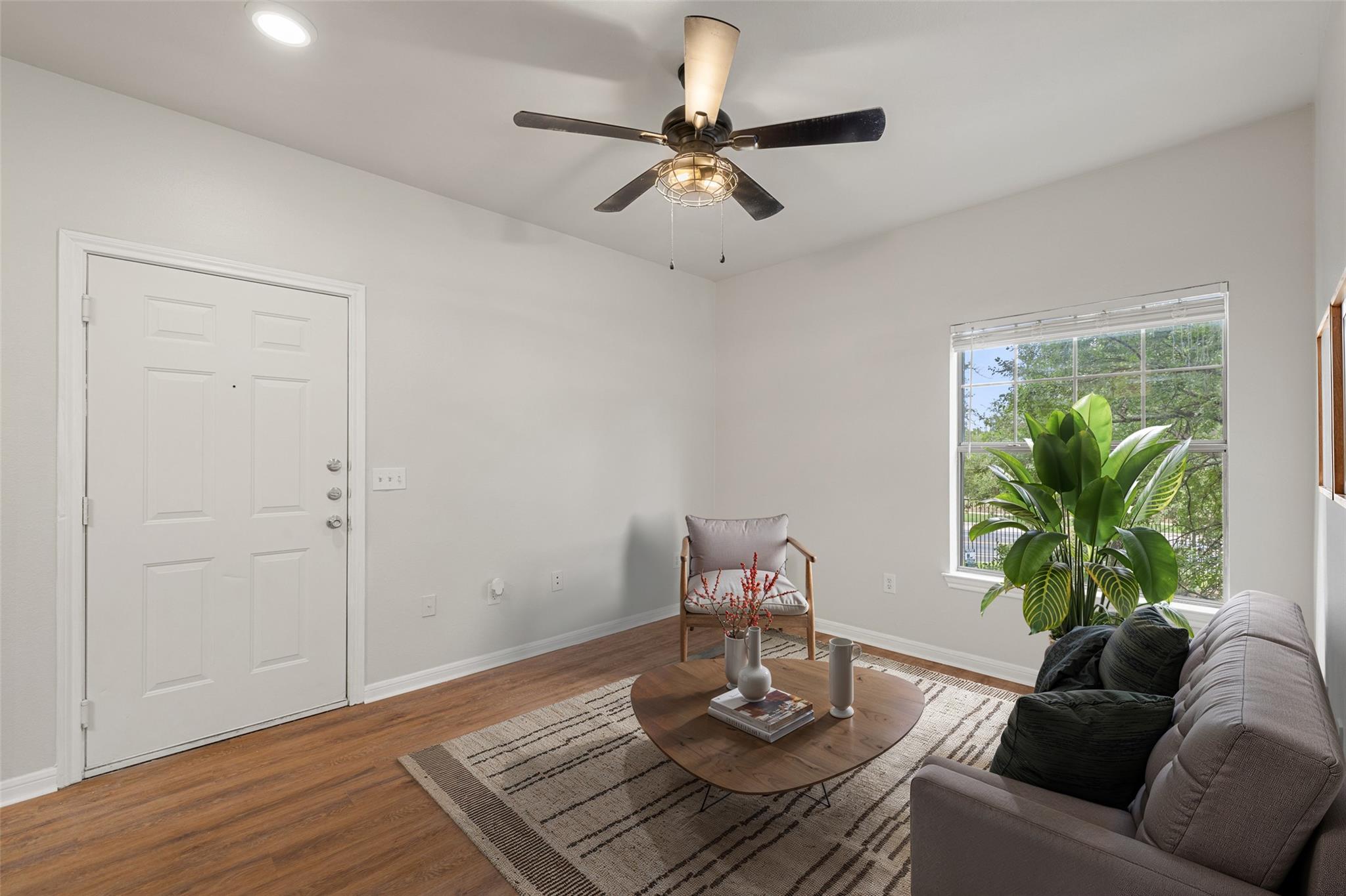 2320 Gracy Farms Ln # 323, Austin, TX 78758