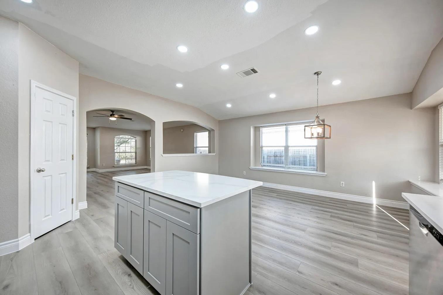3333 Rod Carew Dr, Round Rock, TX 78665