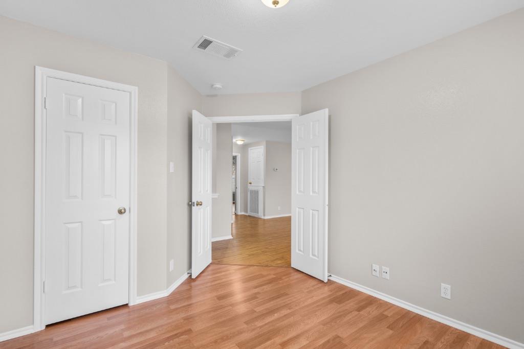 905 Lodosa Dr, Cedar Park, TX 78613