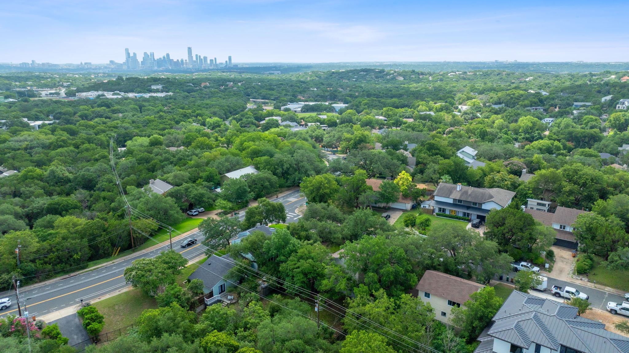 3633 Peregrine Falcon Dr, Austin, TX 78746