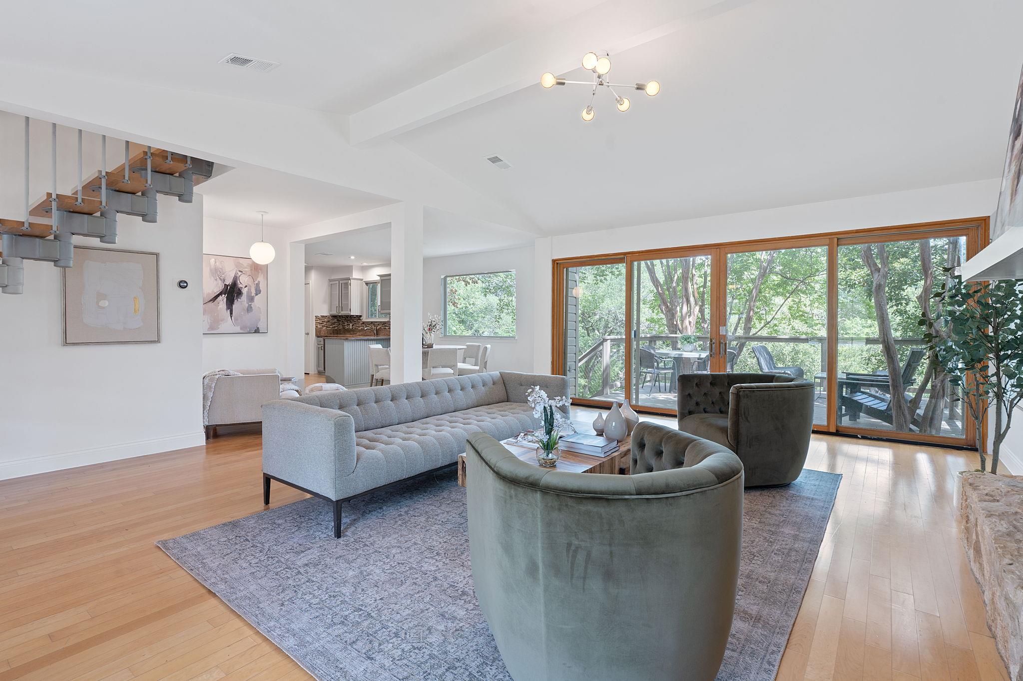 3633 Peregrine Falcon Dr, Austin, TX 78746